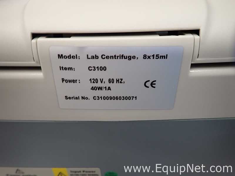 Centrífuga para Laboratórios Benchmark Scientific LC-8