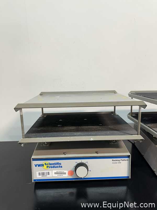 Lot Of 2 VWR 200 Rocking Platforms