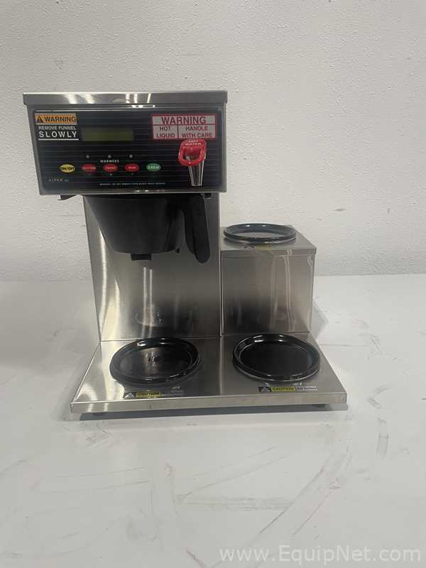 Lot of 5 Curtis Coffee makers with Coffee Pots