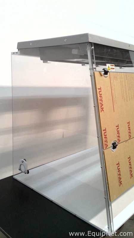 4FT Fume and Flow Hood with Hinged Protective Panels