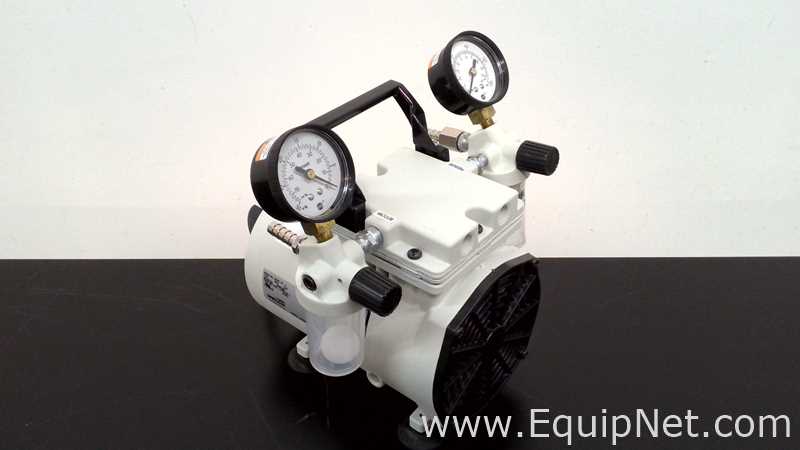 Welch 2522B-01 Vacuum Pump