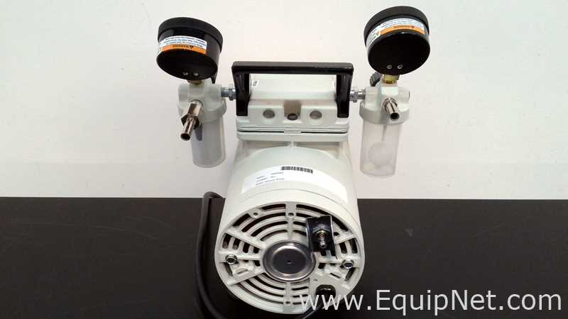 Welch 2522B-01 Vacuum Pump