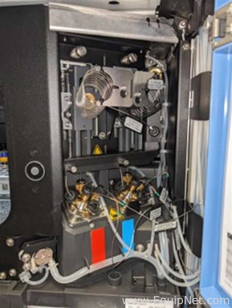 Thermo Scientific Vanquish Duo UHPLC System