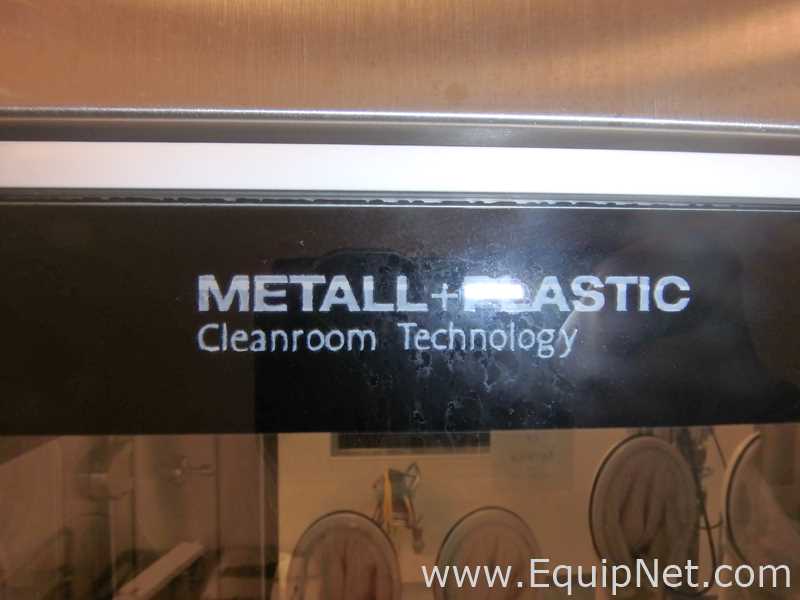 Optima - Metall and Plastic Pharmaceutical Isolator - Glovebox