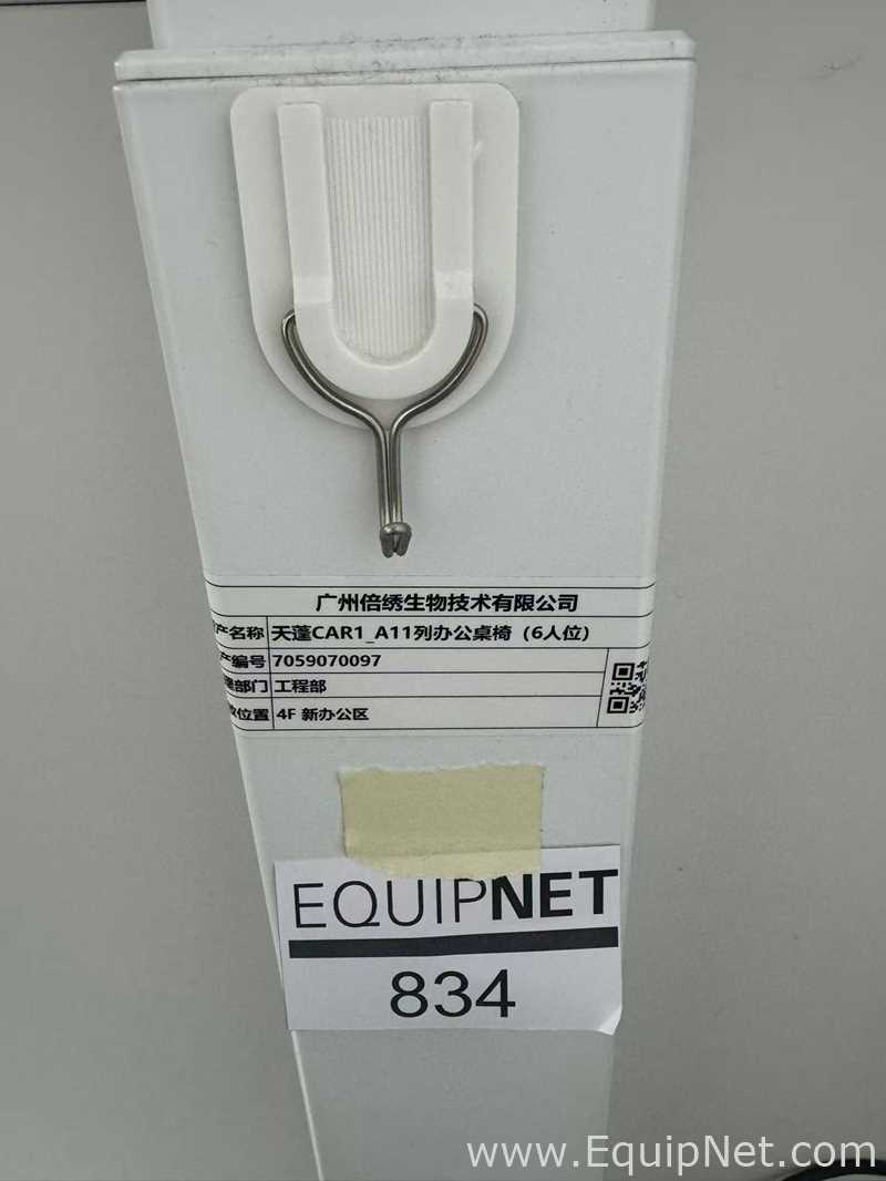 Lot of 6 Office Desks and Chairs Lot 834