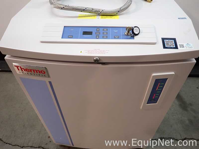 Thermo Scientific 7402 CryoPlus 2 Liquid Nitrogen Freezer