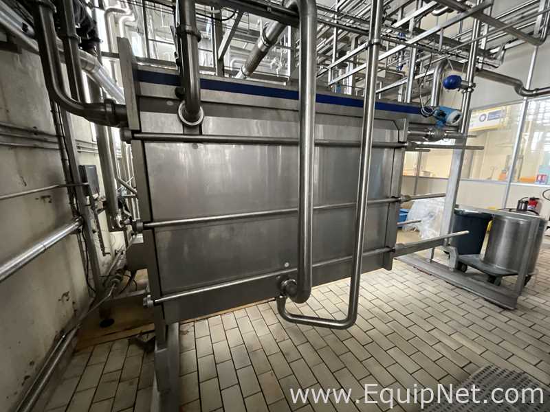 Alfa Laval Tetra Pak C10-KSM 993 Litre Stainless Steel Plate and Frame Heat Exchanger w Flow Meter