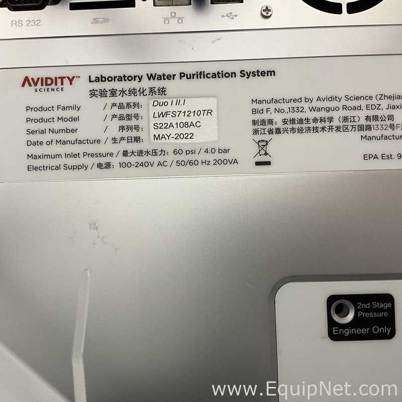 Sistema de Purificación y Destilación de Agua Avidity LWFS71210TR
