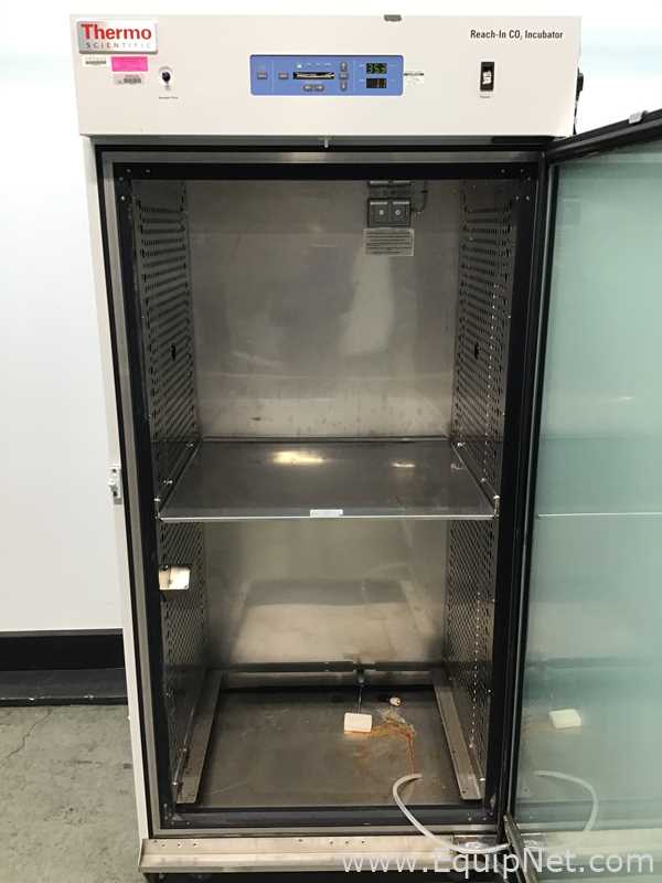 Incubadora Thermo Scientific 3950