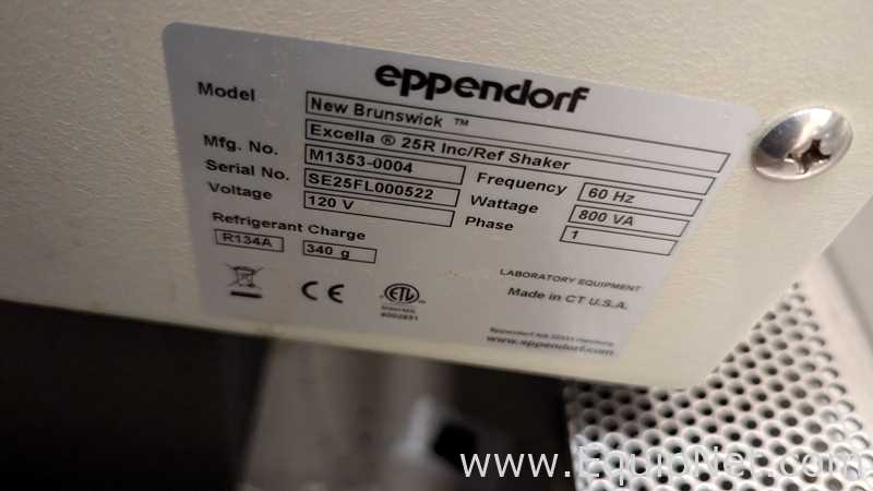 Agitador Eppendorf Exceela 25R Inc/Ref Shaker