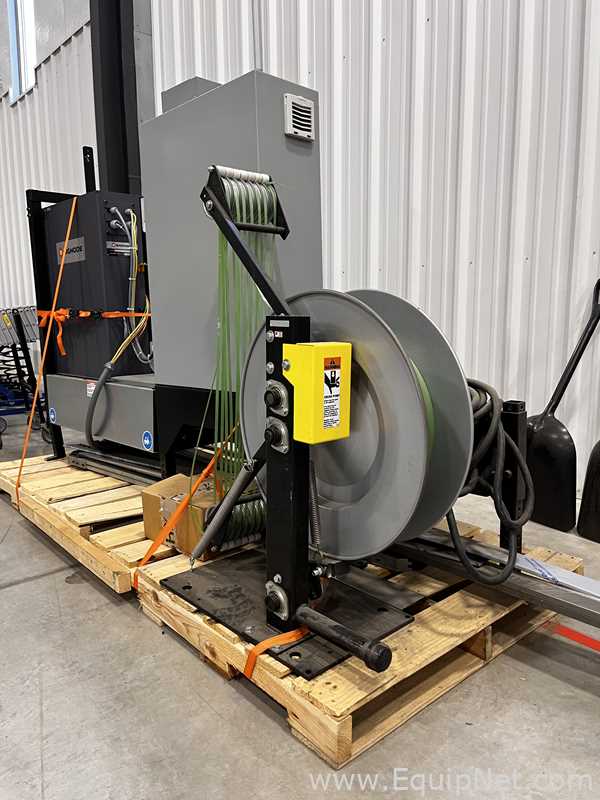 Signode MHB-TP12 Bulk Pallet Unitizer for PET Containers and Cans