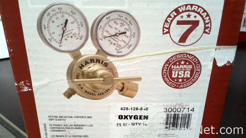 Lot of Harris Pressure Regulators