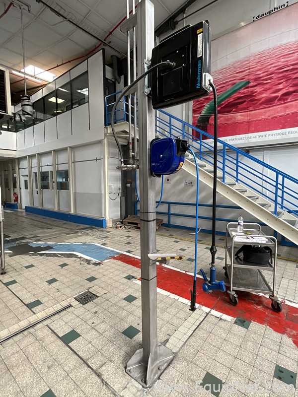 Nederman Hose Reel and Prevost Air Line Reel on Stand