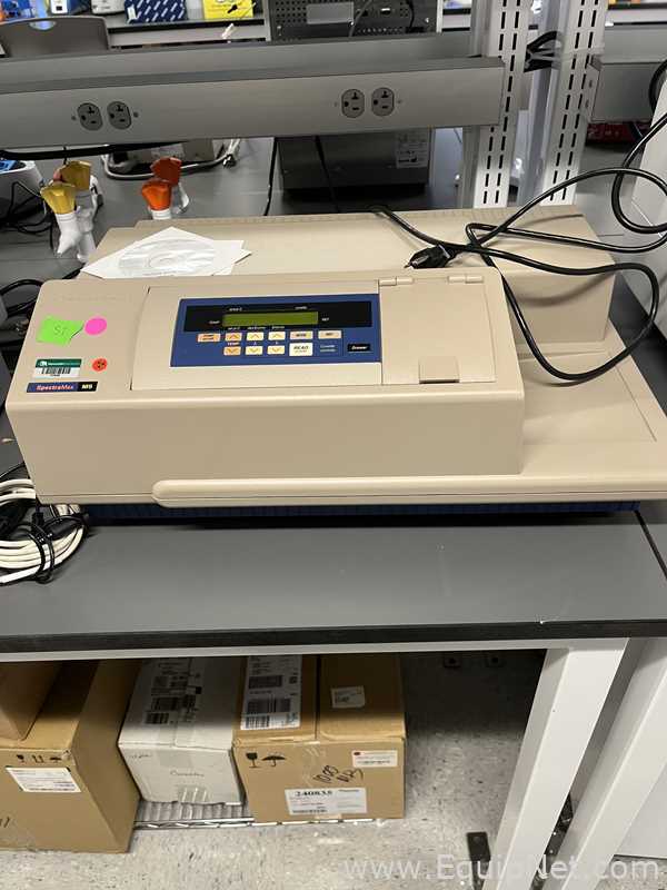 Molecular Devices SpectraMax M5 Microplate Reader