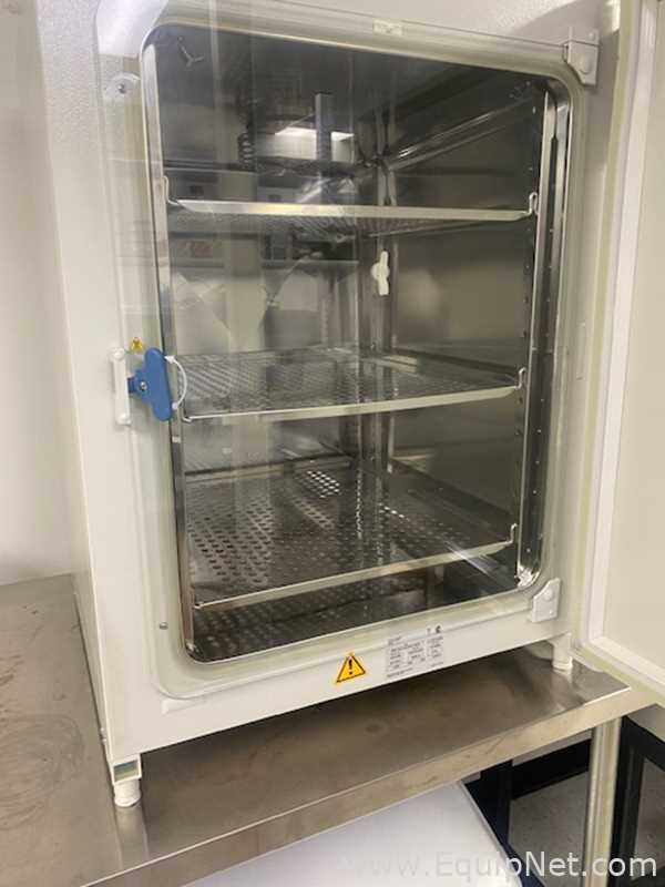 Incubadora VWR 10810-888