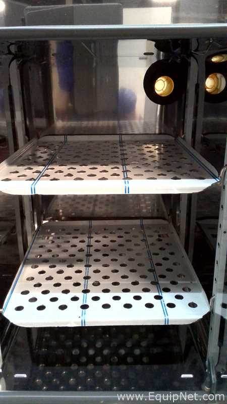 VWR Gr Con 2.6CF Double Stacked Incubators