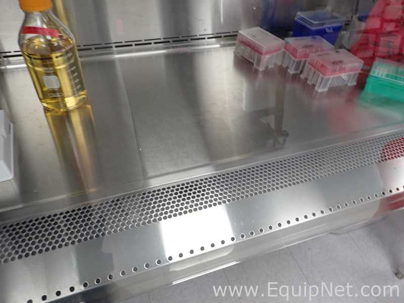 Labconco 302519100 Logic Plus A2 Biological Safety Cabinet With Stand