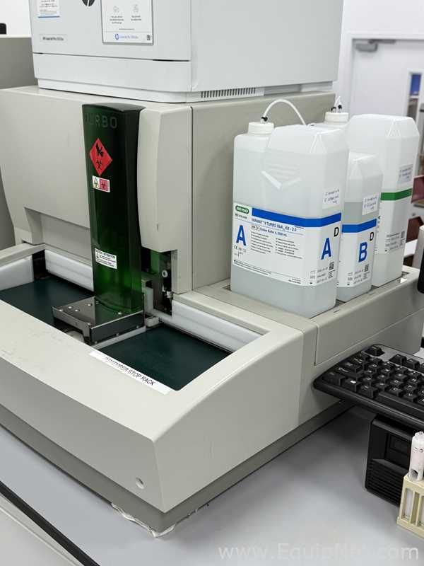 Analisador de Células Sanguíneas Bio Rad Varian II Turbo