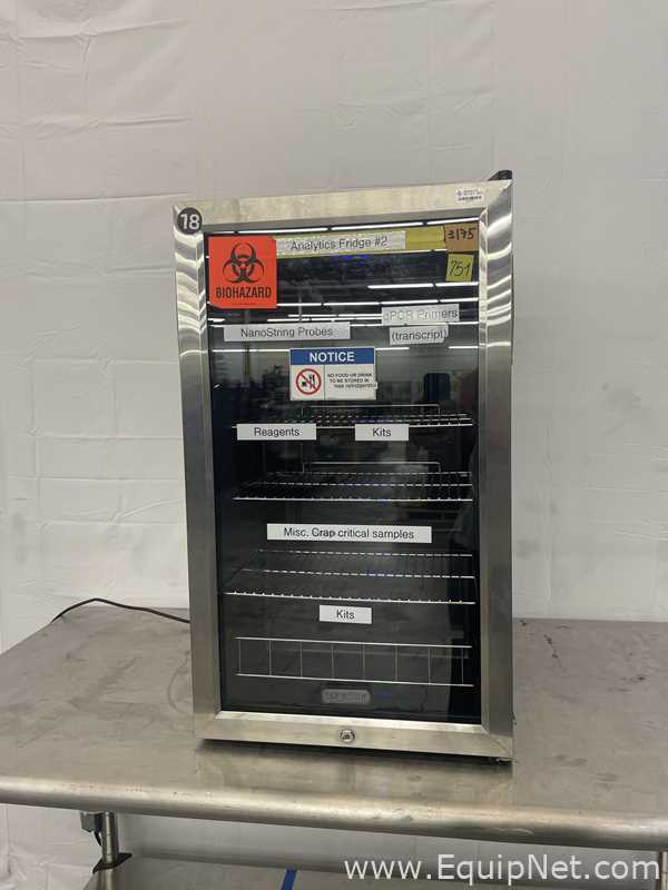 Refrigeradores Edgestar BWC120SSLT