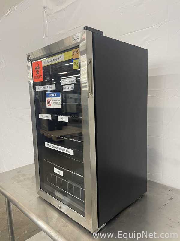 Refrigeradores Edgestar BWC120SSLT