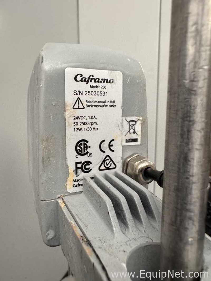 Agitador e Placa de Aquecimento Caframo BDC250