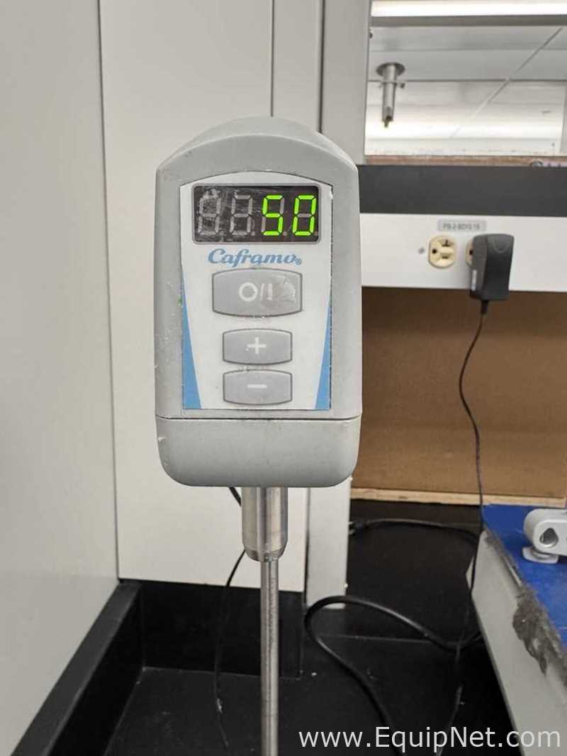 Agitador e Placa de Aquecimento Caframo BDC250