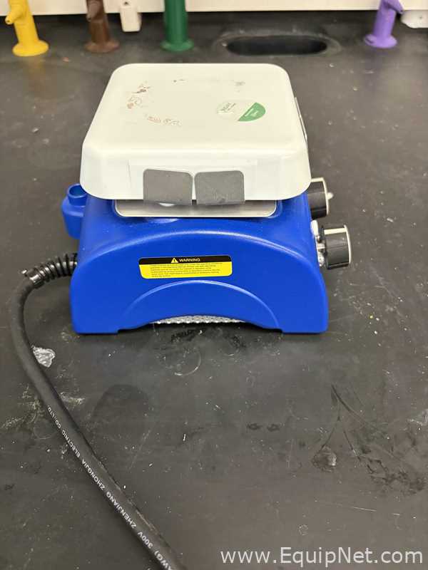 Fisher Scientific 1152016SH Ceramic Top Hot Plate Stirrer