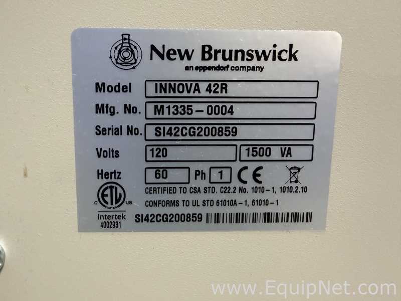 Incubadora New Brunswick INNOVA 42R. novo