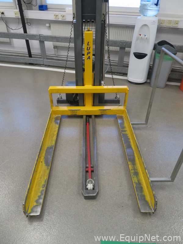 M.A Lupa PSH 600 Pallet Lift With Controller
