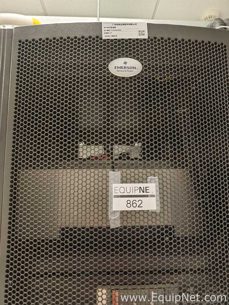 Equipo de Computación Emerson Cabinet