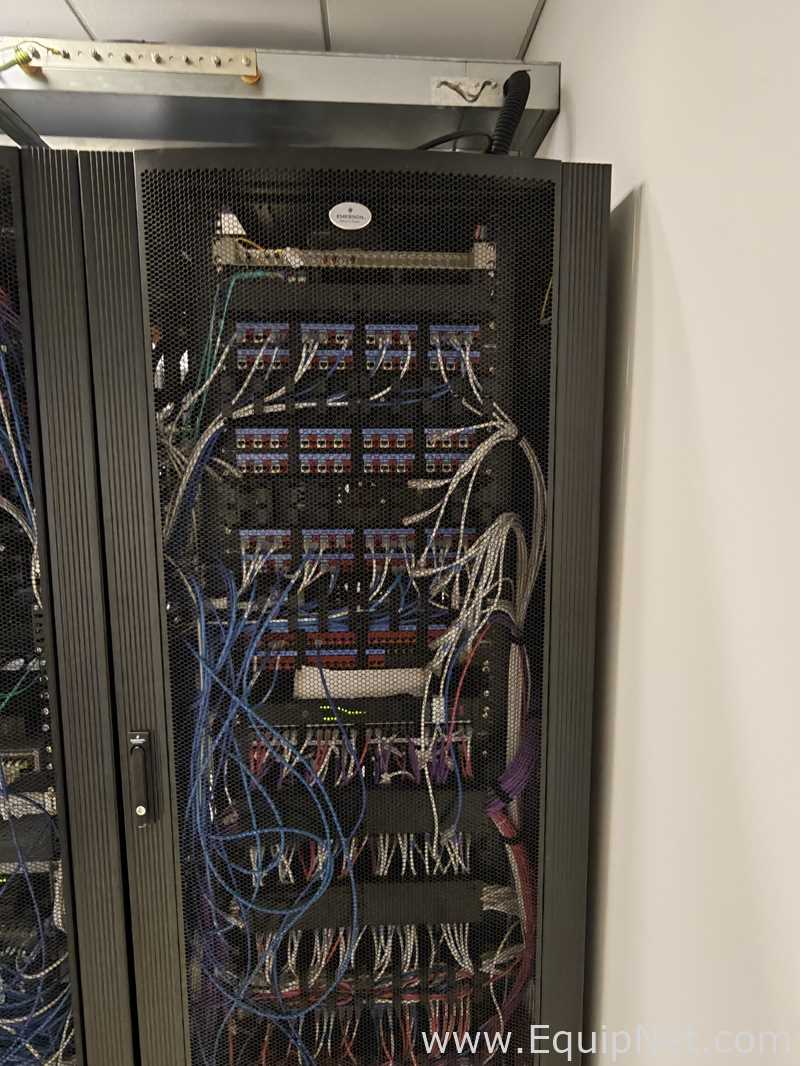 Lote de 4 Equipo de Computación Emerson Apparatus Cabinet