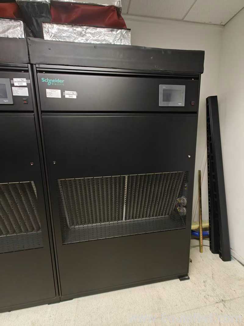 Unidade de Refrigeração/Ar-Condicionado Schneider Electric Air Conditioner