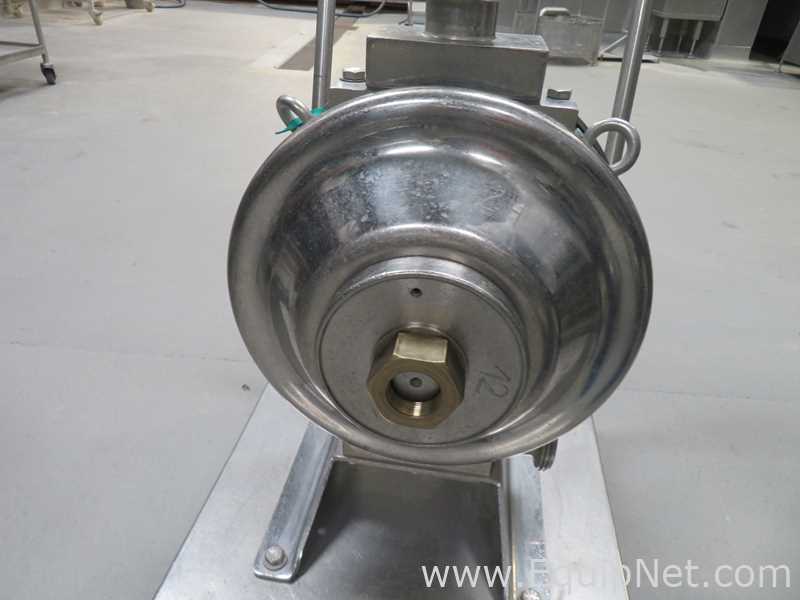 Bomba de Diafragma Acero inoxidable Saneco 