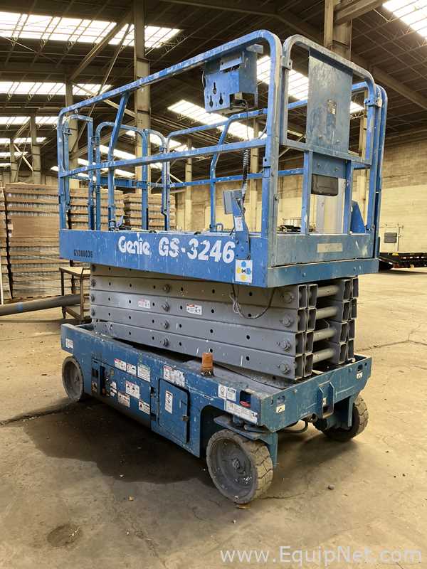Genie GS-3246 Scissor Lift