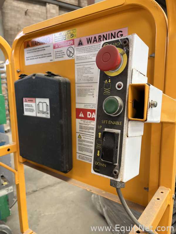 Hy-Brid HB-P830 Push Around Scissor Lift