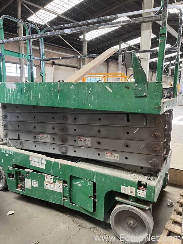 Genie GS-3246 Scissor Lift