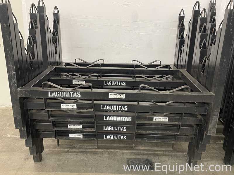 Lote de 21 Equipo para elaboración y destilación de cerveza Western Square Industries Keg Rack