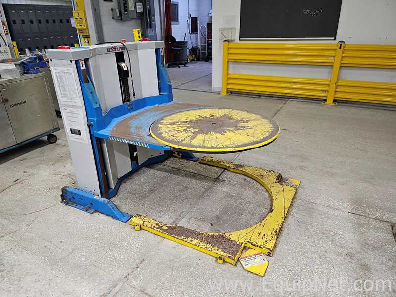 Bishamon lndustries Corporation EZO-25E-3S Lift