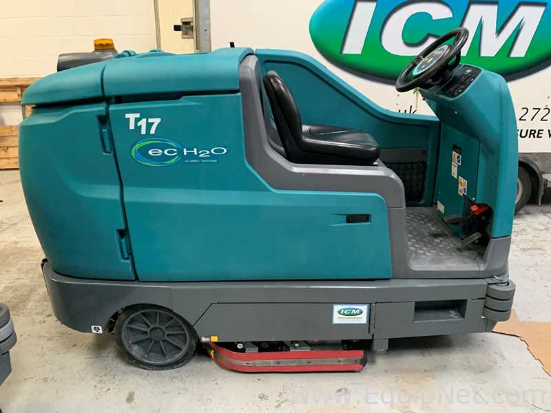 T17 Battery-Powered Ride-On Scrubber