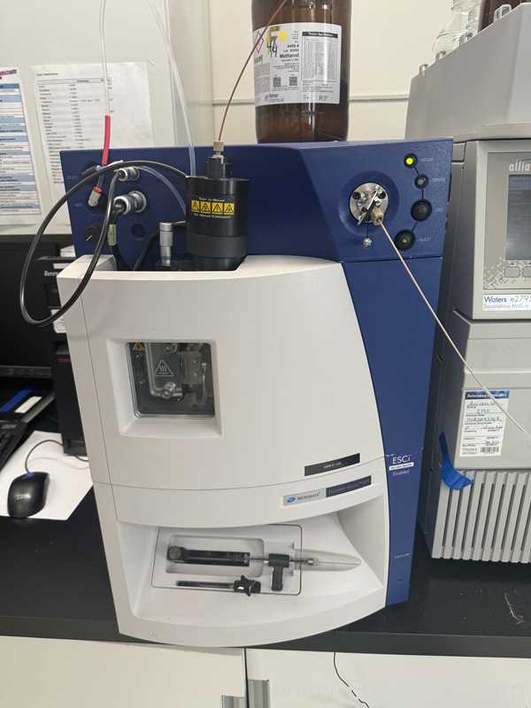 Espectrômetro de Massa MICROMASS UK Quattro Micro