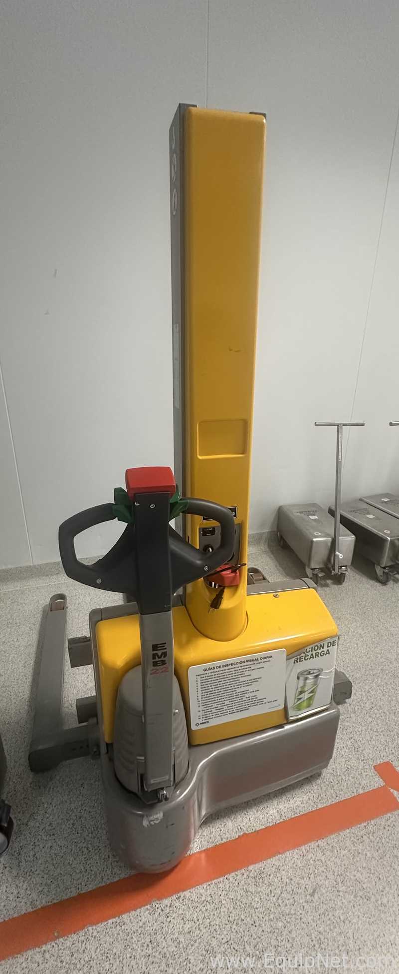 Montacargas Multiton EMB-62
