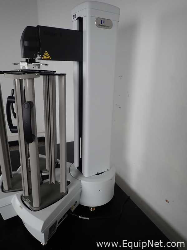 Empilhadora e Manipuladora de MicroPlaca Perkin Elmer Twister 3