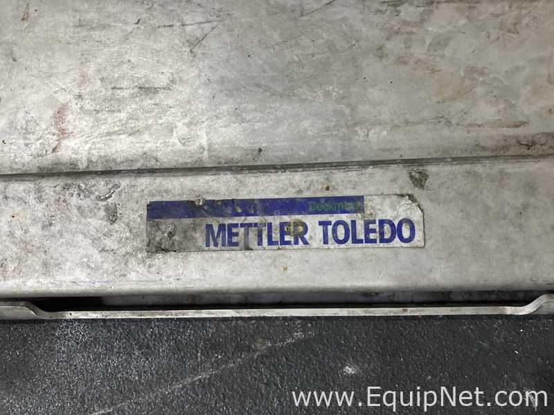 Mettler Toledo Deckmate Floor Scale With Avery Weigh-Tronix Controller