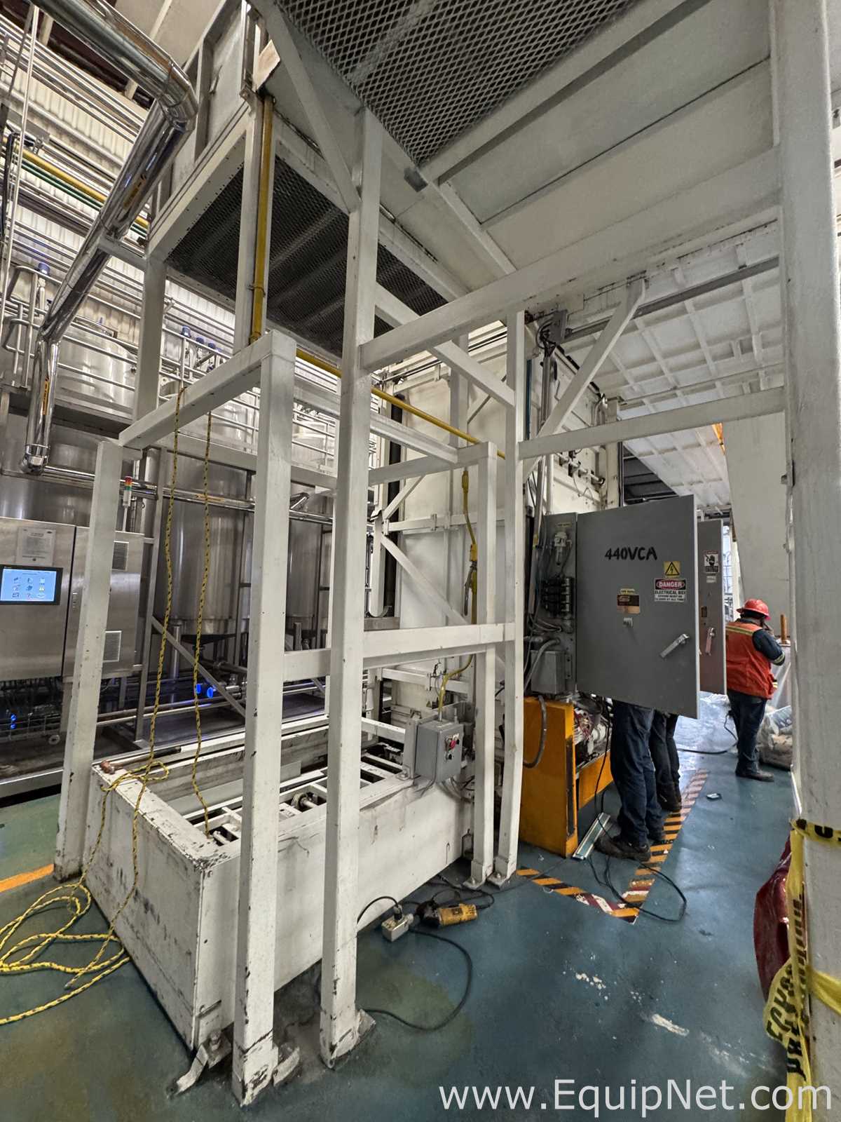 Goldco R4401A-R Cans Filling Line Depalletizer