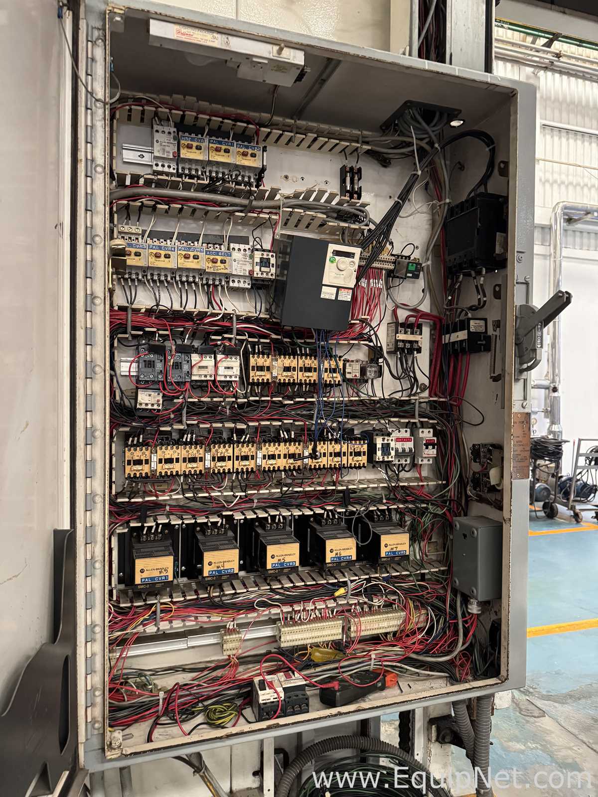 Goldco R4401A-R Cans Filling Line Depalletizer