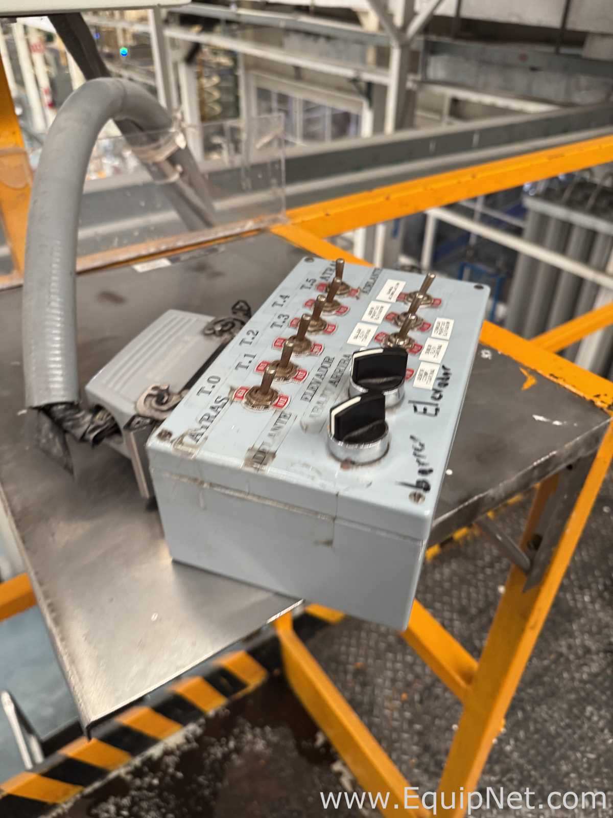 Goldco R4401A-R Cans Filling Line Depalletizer