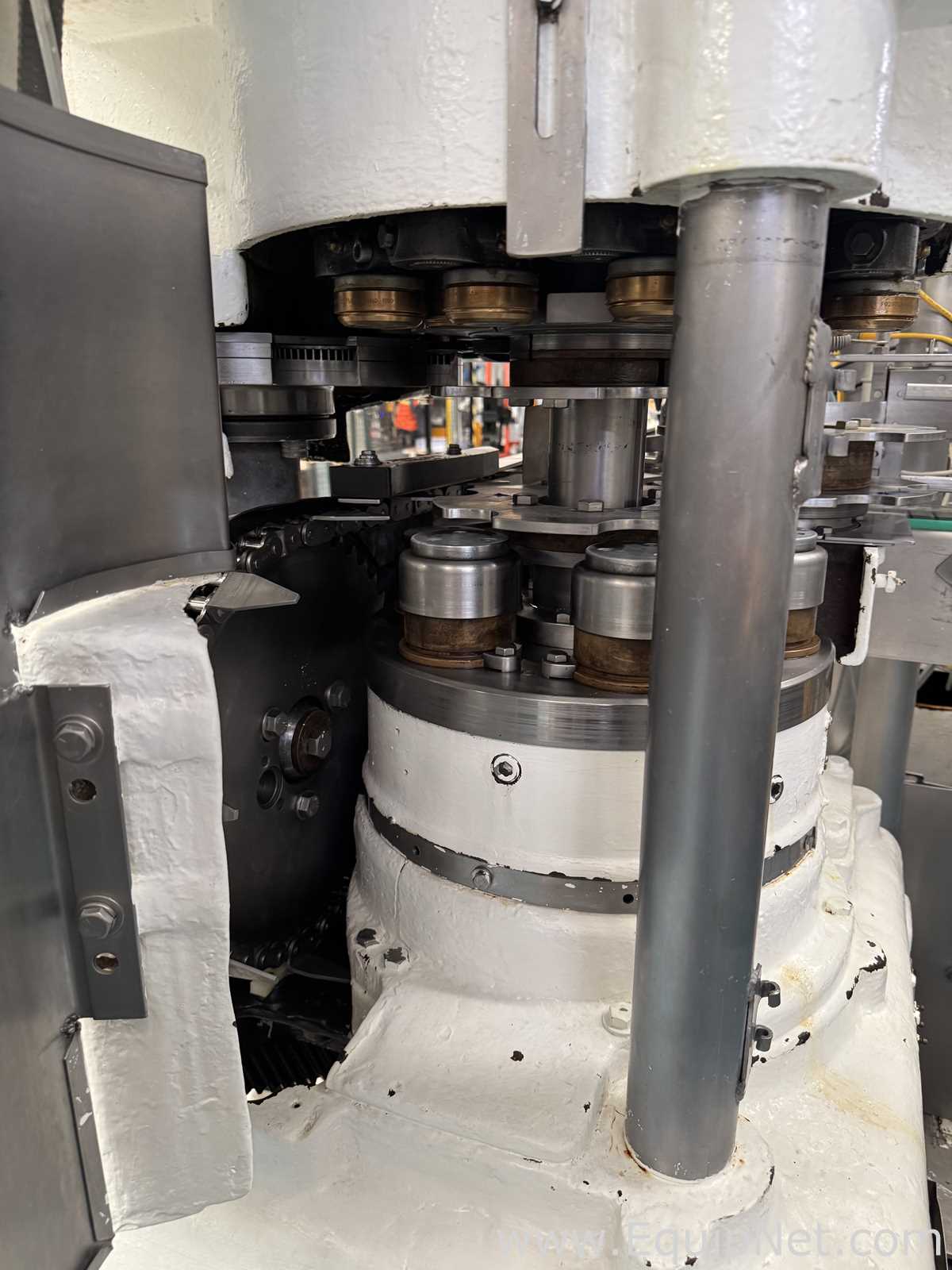 Crown 40 FTC.-UB-G-FJ Can Filler With Angelus 61H Seamer And Heuft HBXXXT2 Can Inspection System