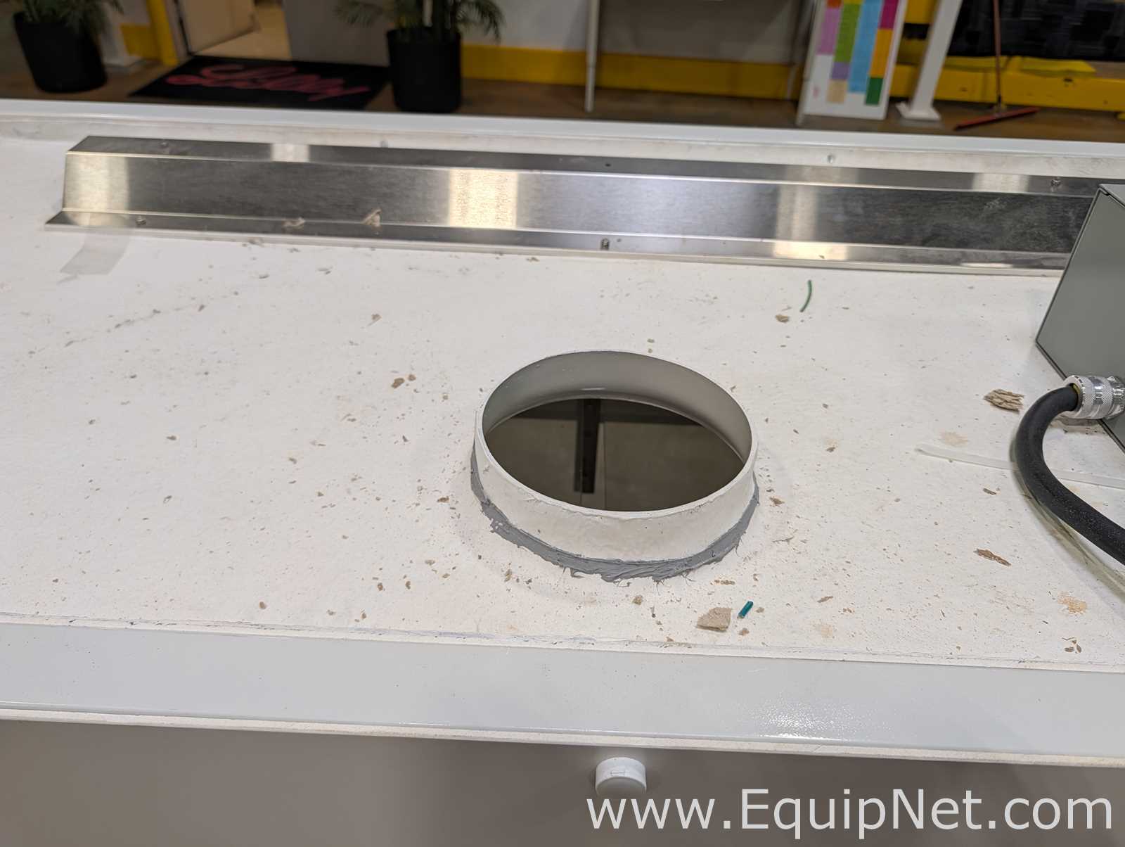 Hemco Laboratory Enclosure Fume-Hood System.