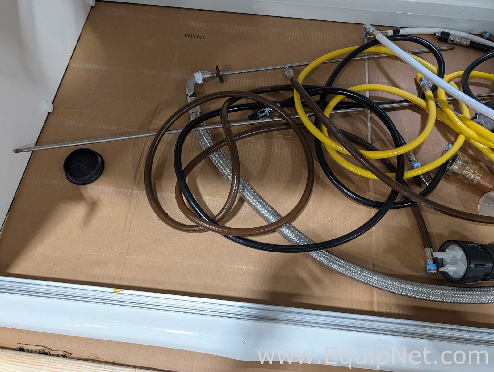 Hemco Laboratory Enclosure Fume-Hood System.
