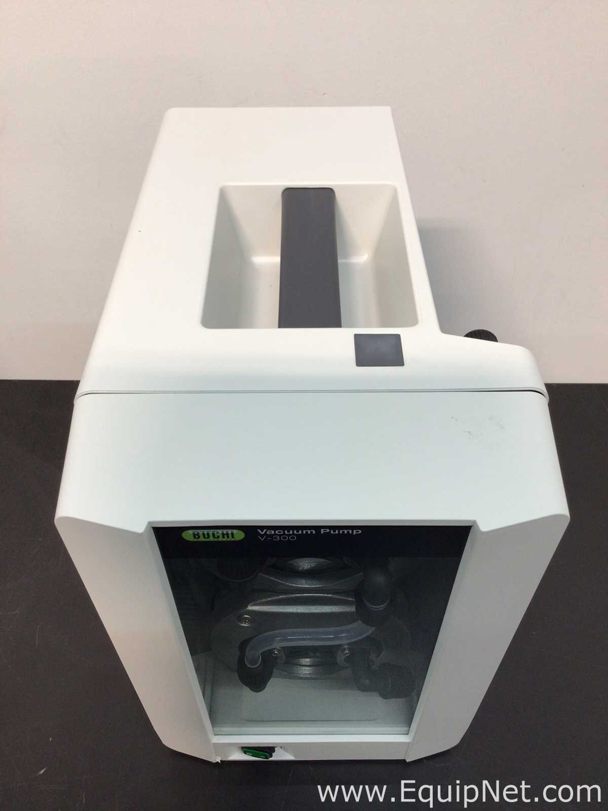 Buchi Labortechnik AG R-210 Evaporator With V-300 Vacuum Pump
